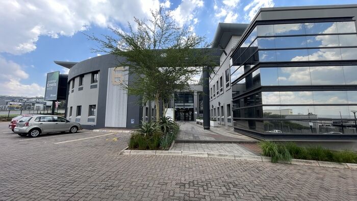 Commercial Space to Let in Strubensvallei | Area Guide