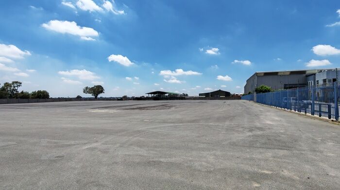 Industrial Property to Let in Chloorkop