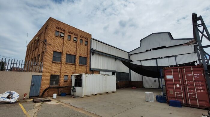 Industrial Property to Let in Chloorkop
