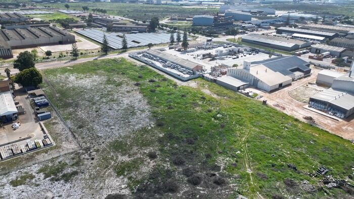 Industrial Property to Let in Atlantis