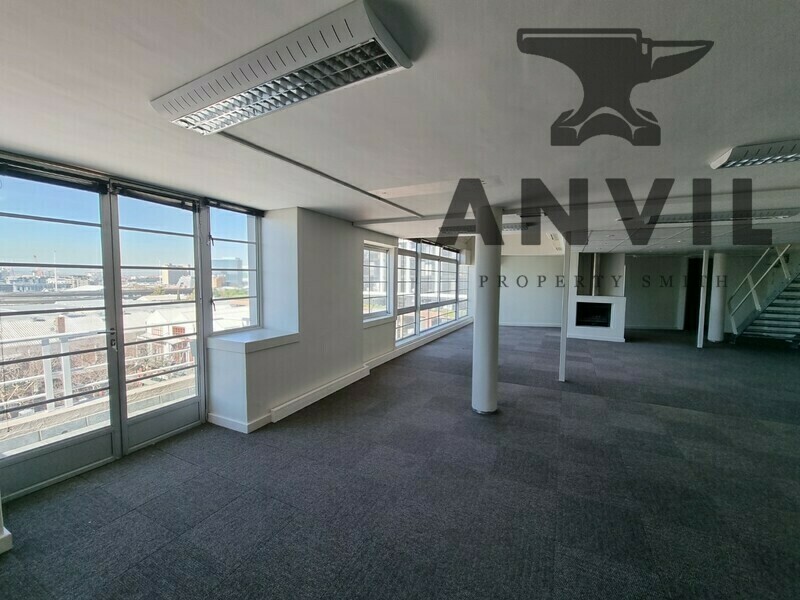 Sovereign Quays ,34 Somerset Road - Suite 317 property image 6