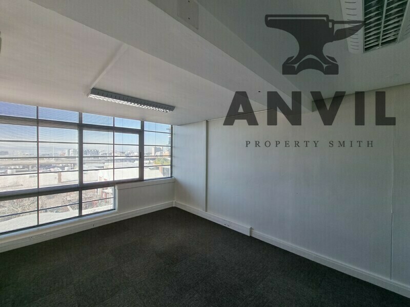 Sovereign Quays ,34 Somerset Road - Suite 317 property image 11