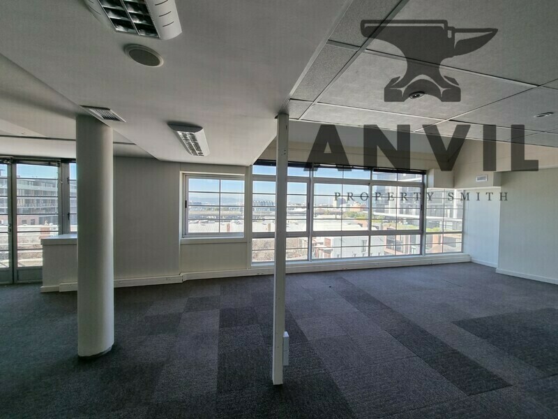 Sovereign Quays ,34 Somerset Road - Suite 317 property image 19