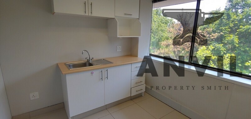 The Woodlands Office Park, Building 16, Woodmead, Sandton - FF RHS property image 13