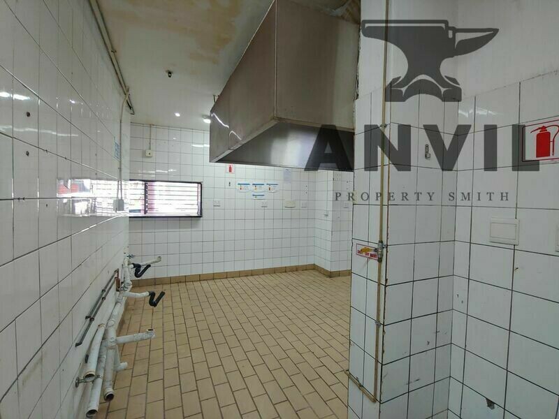 Pine Parkade - Shop 15 property image 20