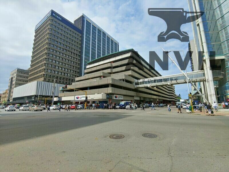 Pine Parkade - Shop 15 property image 2