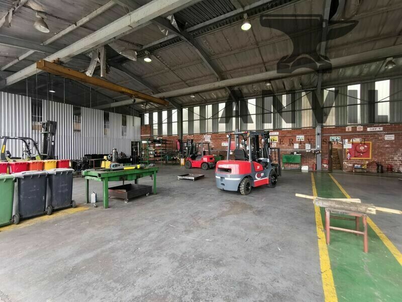 11 Nipper Road - Entire Building property image 1