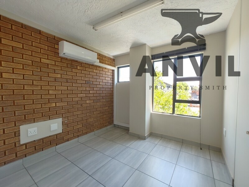 Jurg Business Park - Jurg Business Park - Unit 13 property image 8