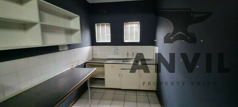 Usabco, Sacks Circle, Bellville South - Unit F property image 16