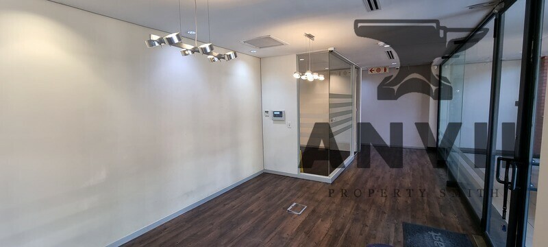 Upper Grayston Office Park, Block B - Block B - Ground Floor property image 3