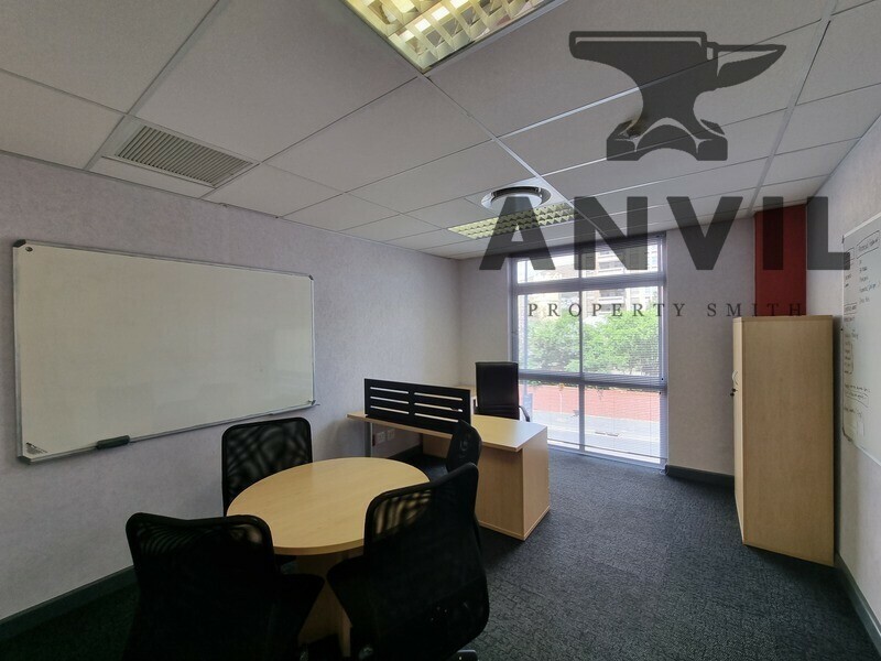 Granger Bay Court, 49 Beach Road, Mouille Point - 1st Floor Unit property image 10