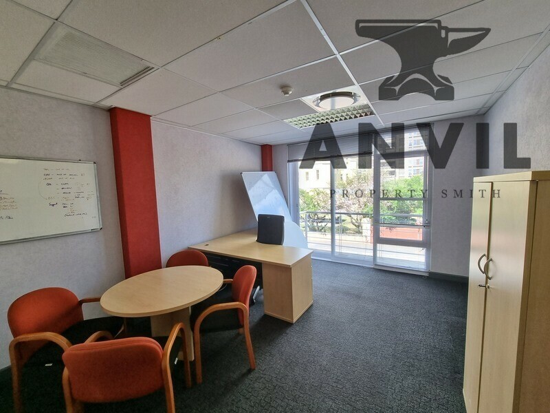 Granger Bay Court, 49 Beach Road, Mouille Point - 1st Floor Unit property image 11