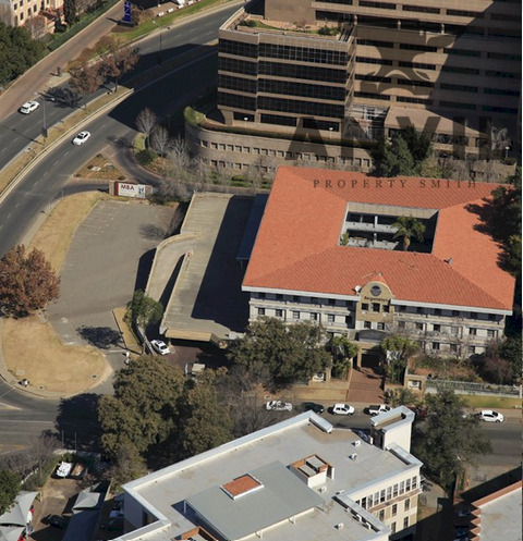 4 Pybus Road - 4 Pybus Standalone Building property image 7