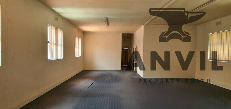 44 Voortrekker Road, Goodwood - 3 First Floor   property image 4