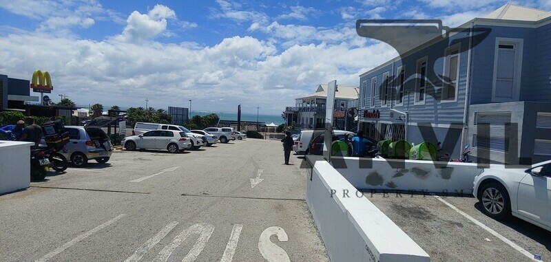 Dolphins Leap , Humewood Road - Unit 8 Top Floor property image 23