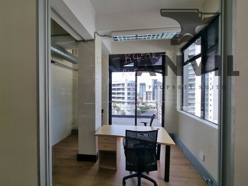 Loop Street Studios, 4 Loop Street - 802 Unit property image 4