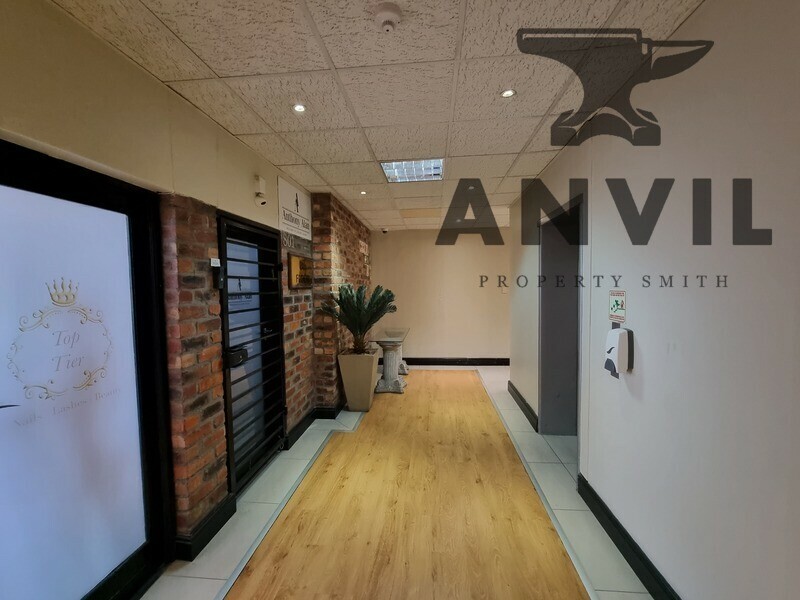 Loop Street Studios, 4 Loop Street - 802 Unit property image 3