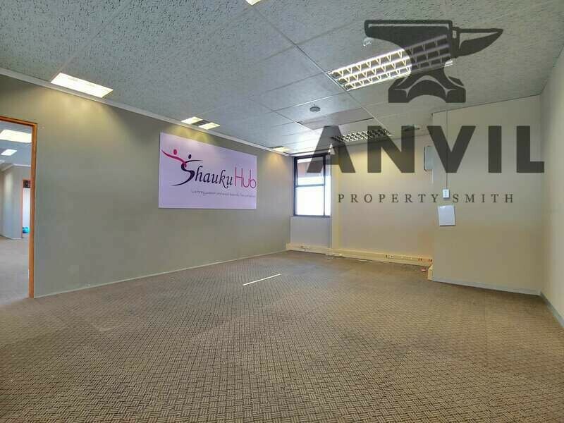 Horizon View Shopping Centre - Office 5002 property image 2