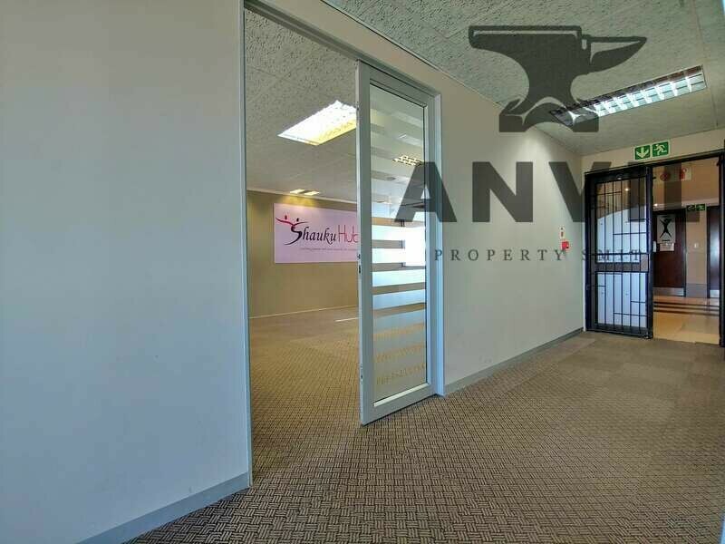 Horizon View Shopping Centre - Office 5002 property image 3