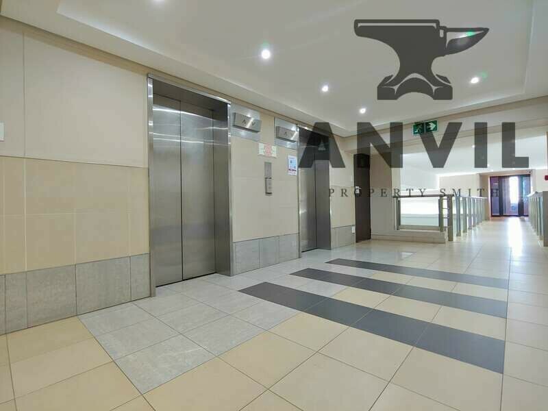 Horizon View Shopping Centre - Office 2001 property image 2