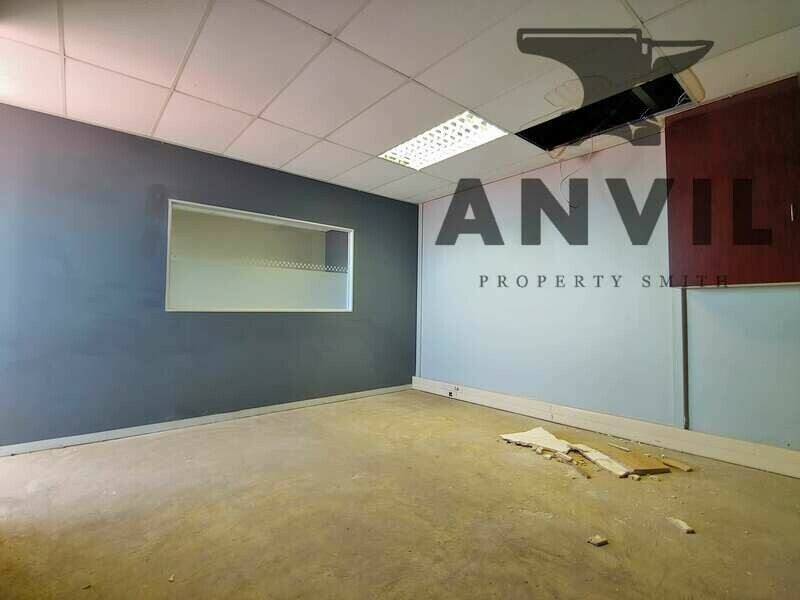 Horizon View Shopping Centre - Office 2001 property image 3