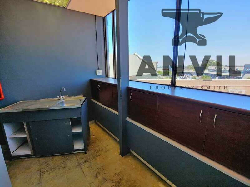 Horizon View Shopping Centre - Office 2001 property image 6