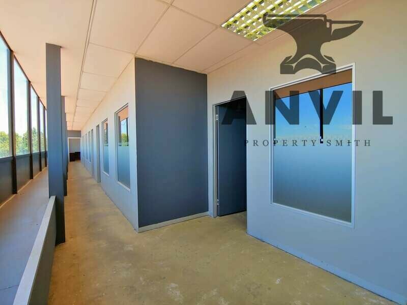 Horizon View Shopping Centre - Office 2001 property image 8