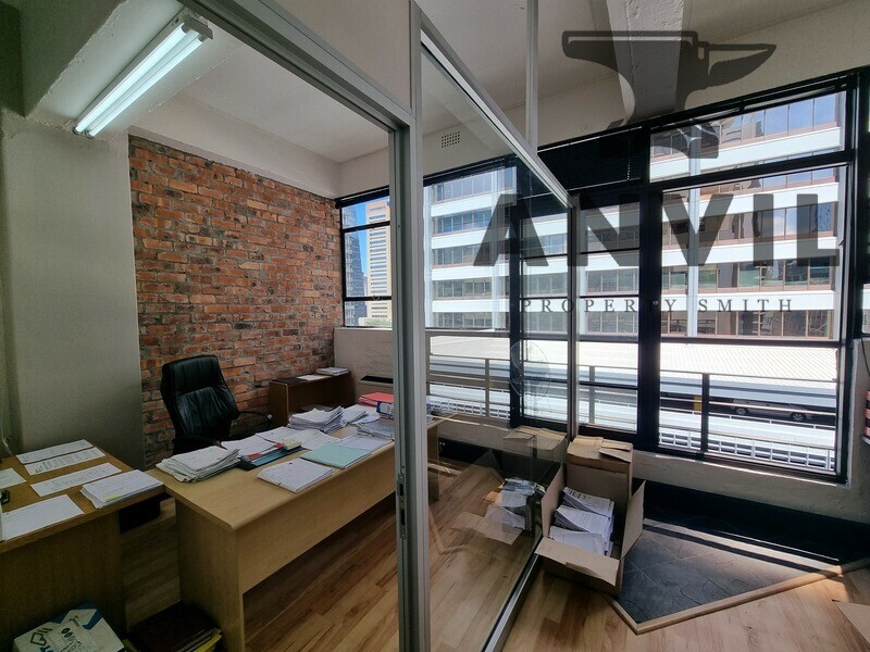 Loop Street Studios, 4 Loop Street - Unit 707 property image 10