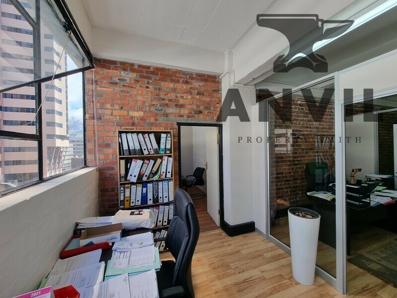 Loop Street Studios, 4 Loop Street - Unit 707 property image 11