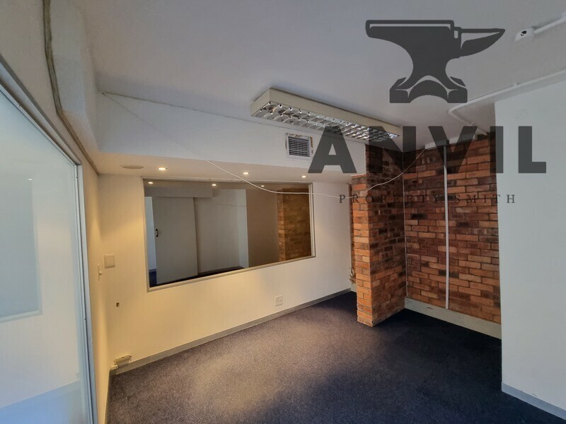 Sovereign Quays ,34 Somerset Road - Suite 322 property image 3