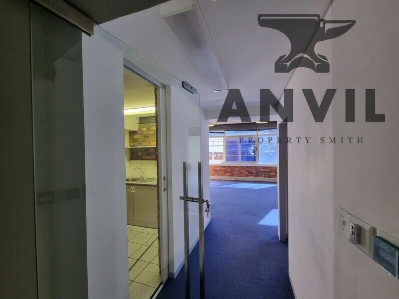 Sovereign Quays ,34 Somerset Road - Suite 322 property image 2