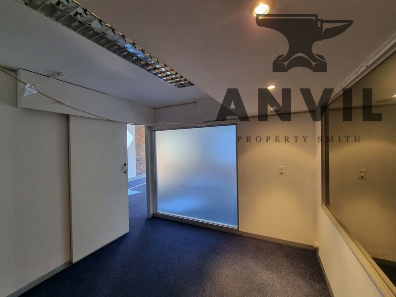 Sovereign Quays ,34 Somerset Road - Suite 322 property image 5