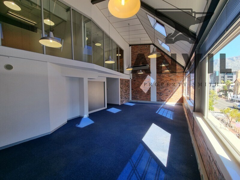 Sovereign Quays ,34 Somerset Road - Suite 322 property image 11