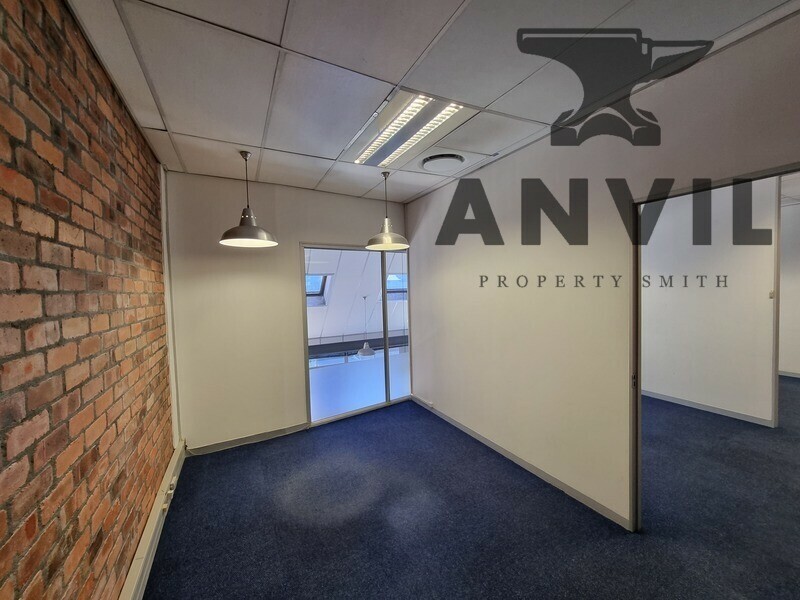 Sovereign Quays ,34 Somerset Road - Suite 322 property image 21