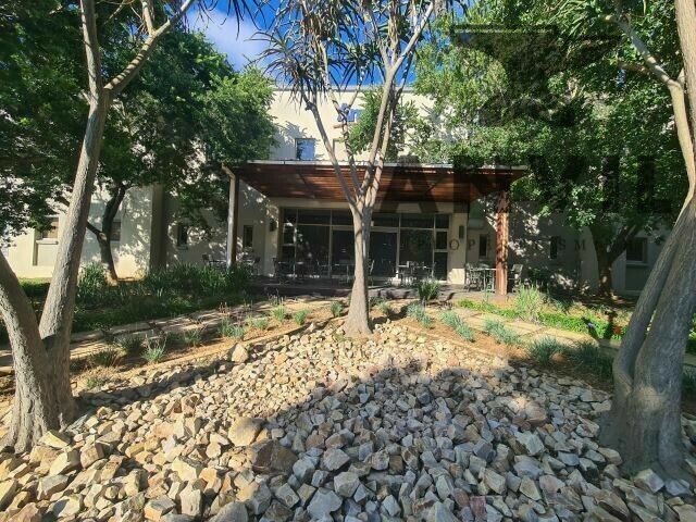 12 Friesland Crescent, Longmeadow Business Estate - Warehouse and Office property image 6