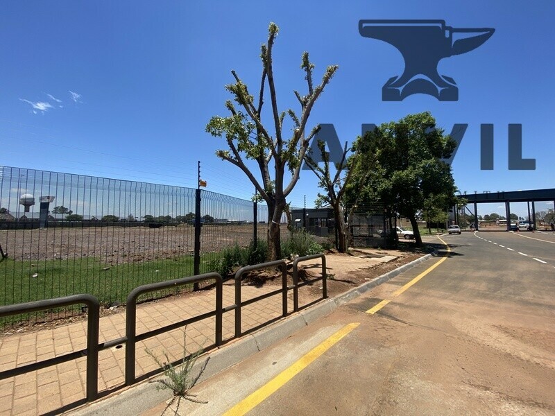 Equites Park Jet Park - Warehouse 4 property image 7