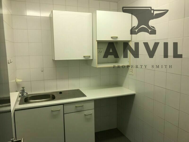 34 Director Road, Aeroport - Whole Unit property image 11