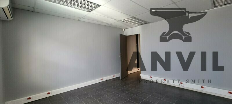 Dundas Park - 23 Junction Road - Unit 10 property image 7