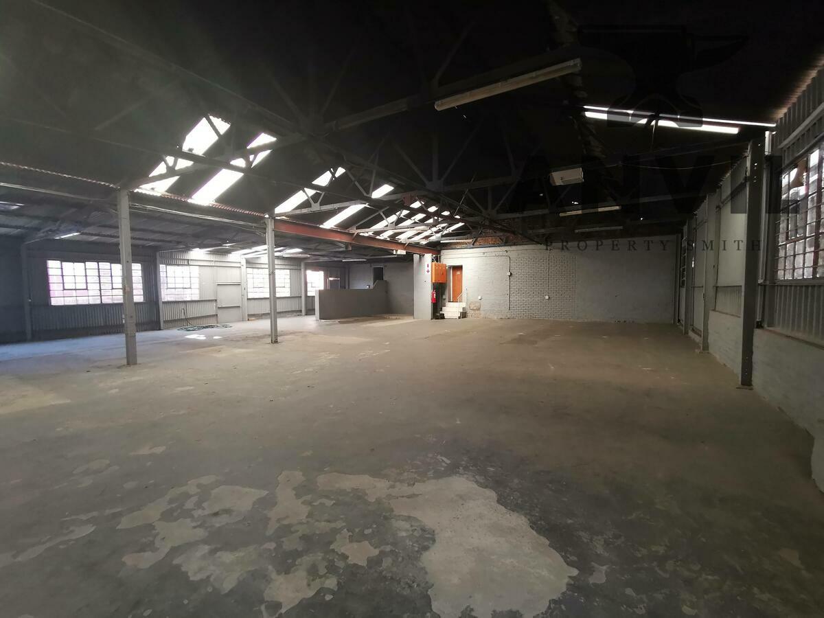 Affordable warehouse to let EastleighEdenvale with quick highway access.