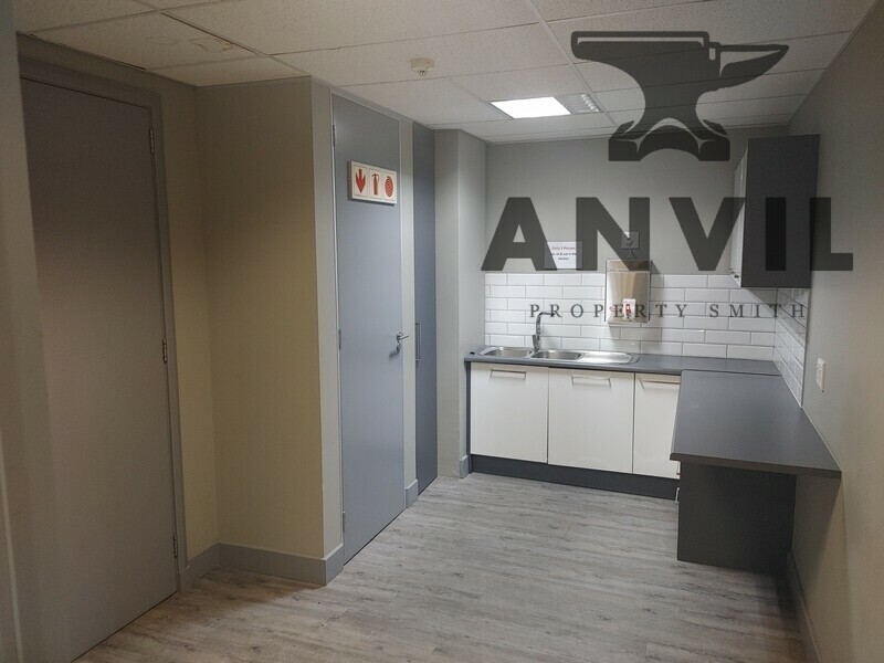 Brooklyn Bridge Office Park. - Parkdev Building 3 - Office - 001 property image 3