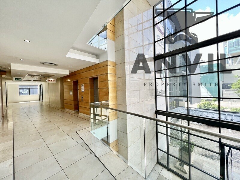 Corobay Corner Block B, Menlyn, Pretoria - Block B - FF Unit A property image 2