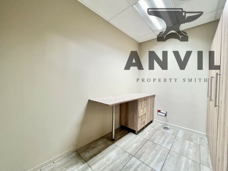 Corobay Corner Block B, Menlyn, Pretoria - Block B - FF Unit A property image 18