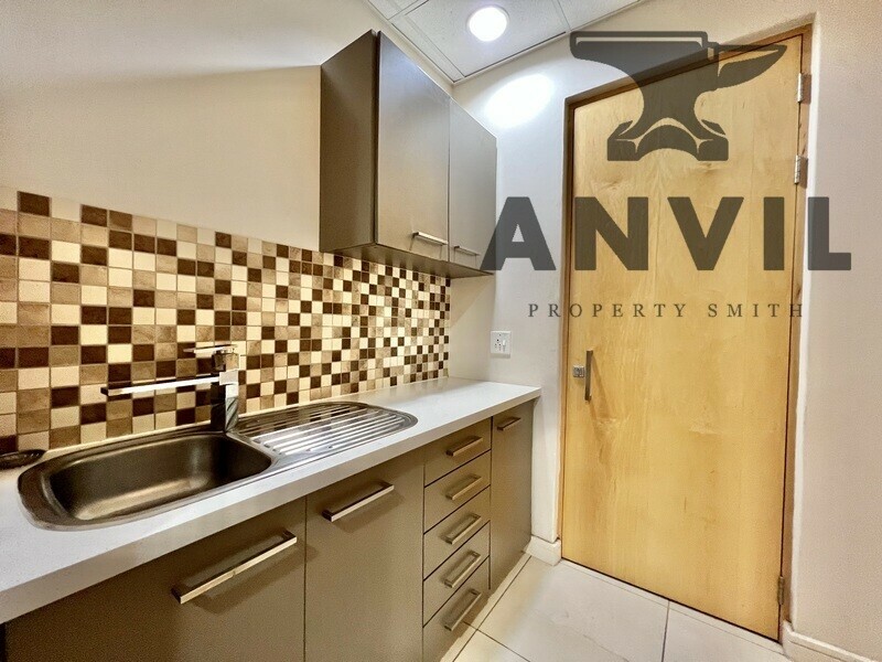 Corobay Corner Block B, Menlyn, Pretoria - Block B - FF Unit A property image 24