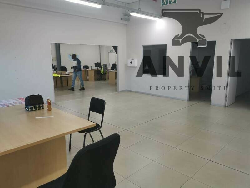 Buela Park, Germiston - Warehouse and Offices property image 16