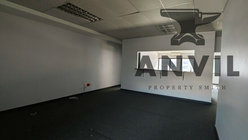 117 Sovereign Drive - GF LW property image 5