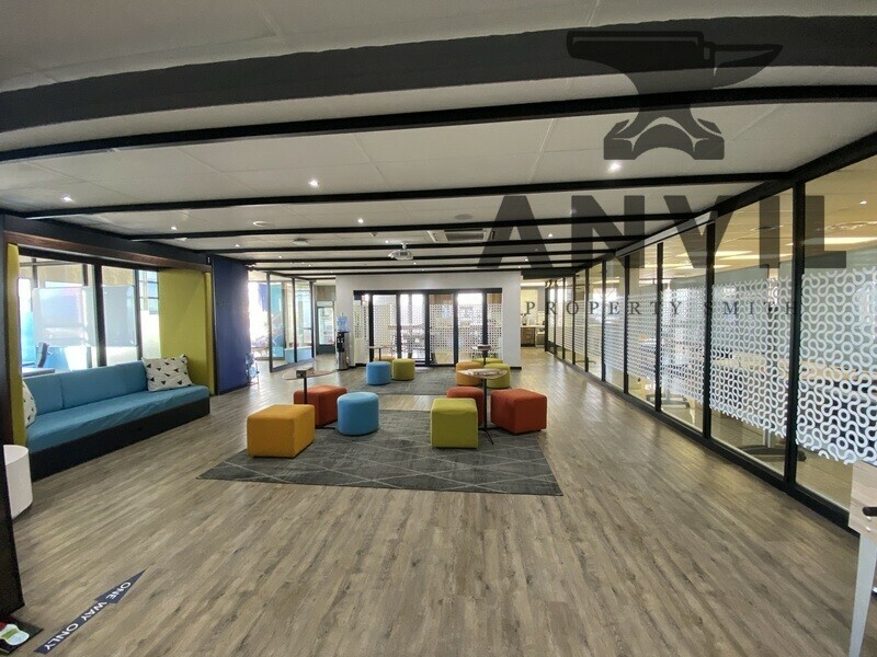 Manhattan Plaza - 6th floor property image 3