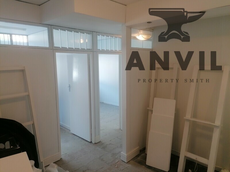 Gardens Shopping Centre, Gardens, Cape Town - Unit 4 property image 3