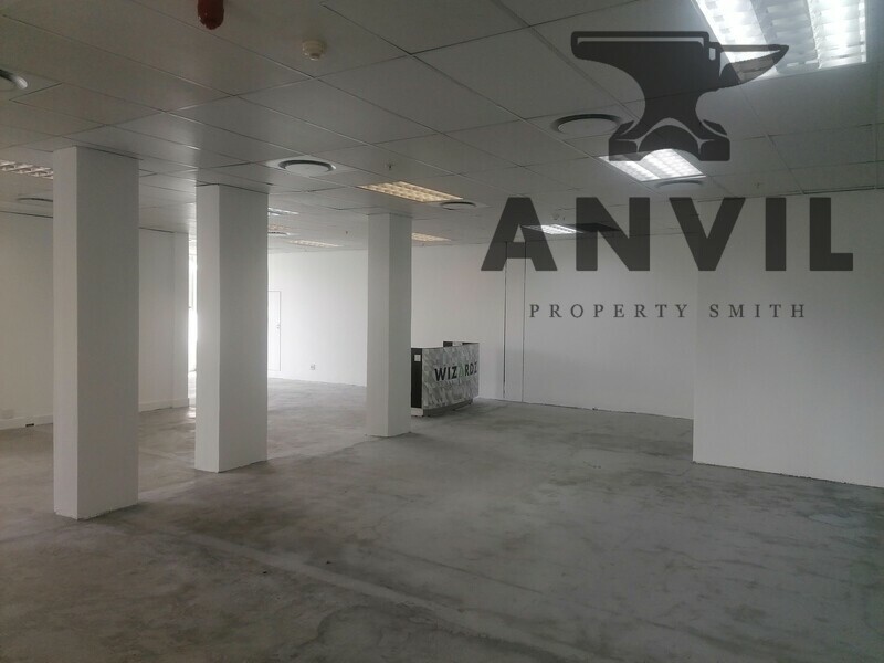 Gardens Shopping Centre, Gardens, Cape Town - 130m² office unit property image 3