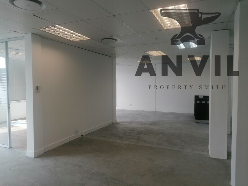 Gardens Shopping Centre, Gardens, Cape Town - 130m² office unit property image 4