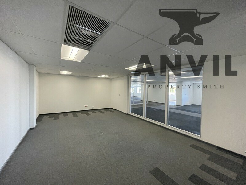 Sandhurst Office Park, Sandhurst, Sandton - Building B, Ground Floor property image 3